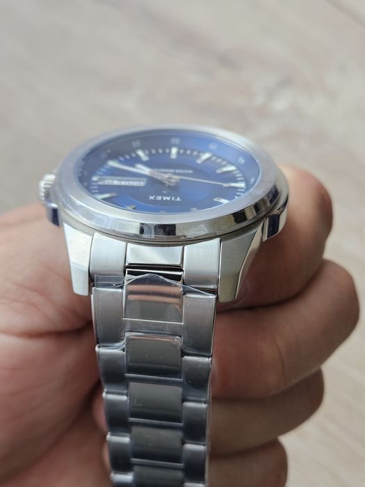 Zegarek męski Timex Trend Essex TW2Y21100