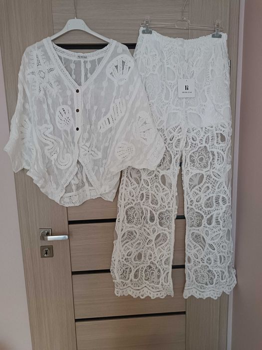 Ekskluzywny biały komplet koronką haftowany boho
