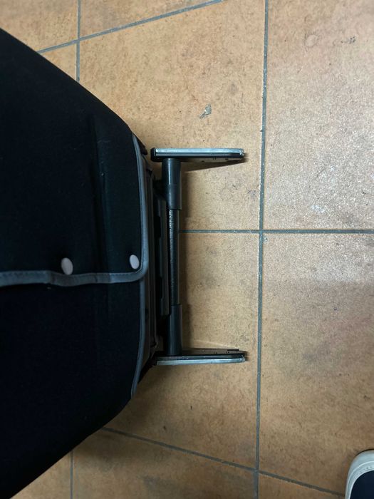 Cadeira auto “CBX by CYBEX” – grupo 2/3 – usada – Faro