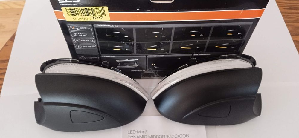 Obudowy lusterek,kierunkowskazy  dynamiczne Osram  golf 6, Touran.