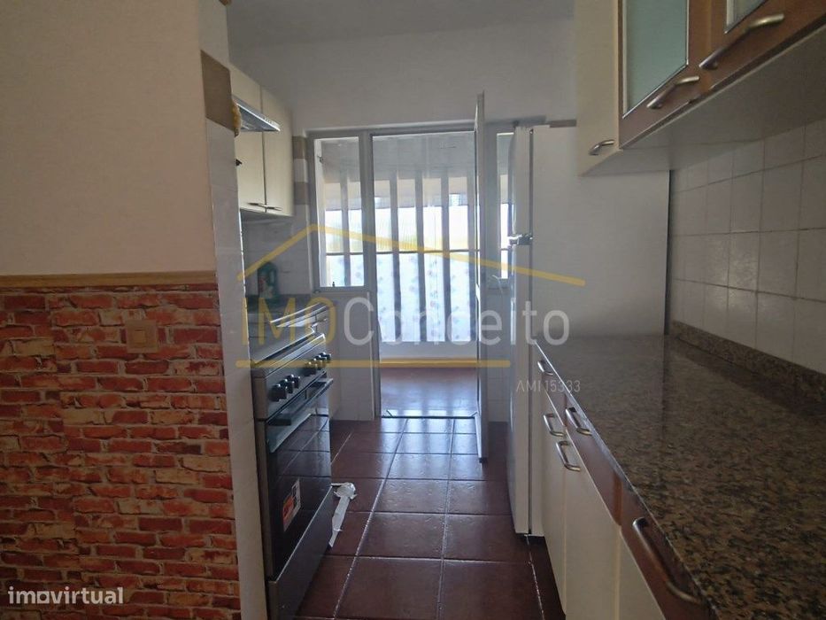 Apartamento T2 - Arrendamento - Abrantes