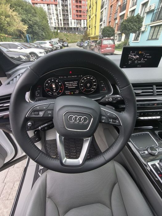 Audi Q7 2019 VIN WA1VAAF71KD034046 фото оголошення 18 з 24