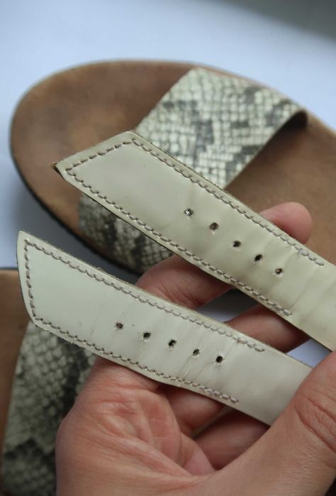 Шкіряні босоніжки clarks із зміїною шкірою