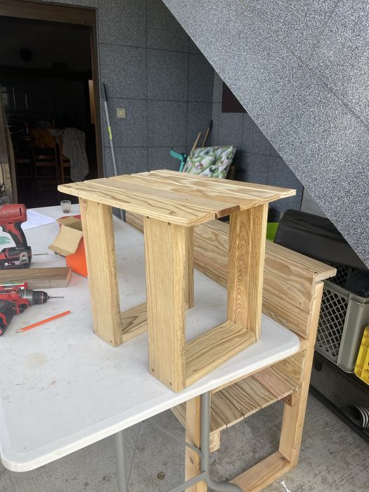 conjunto exterior de Cadeiras em Madeira bastante resistente