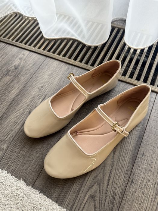 Бежеві балетки Zara, 38 розмір