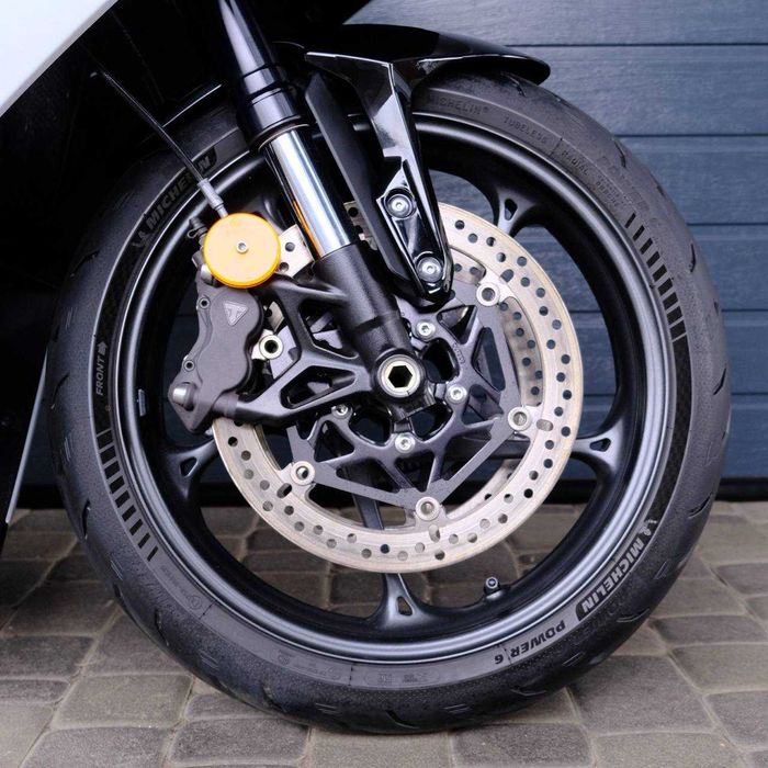 Продам мотоцикл TRIUMPH DAYTONA 660 (9193)