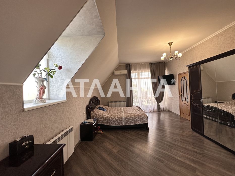 Дом с бассейном, сауной, чаном и гостевым домом в Одессе!