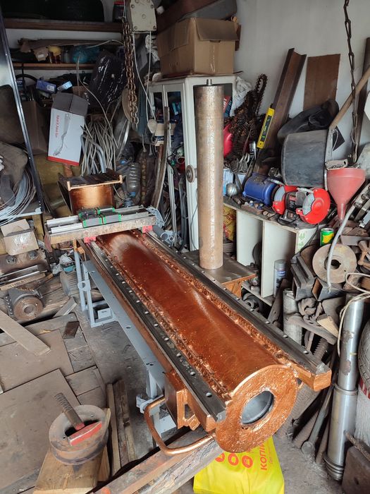 Поможіть з інструментом закінчити станок по металу.