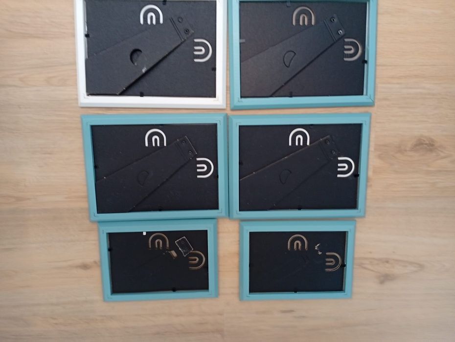 6 prateleiras azuis IKEA