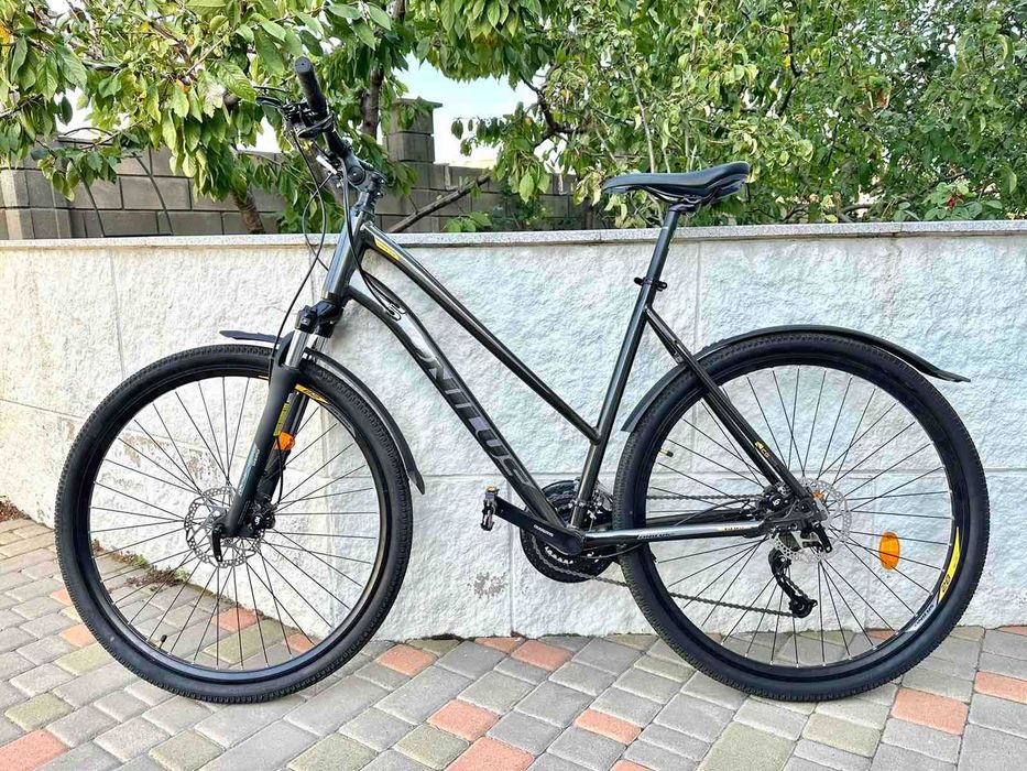 Велосипед ONILUS CAIROS 3.0W / 28'' / Чорний колір / Відмінний стан