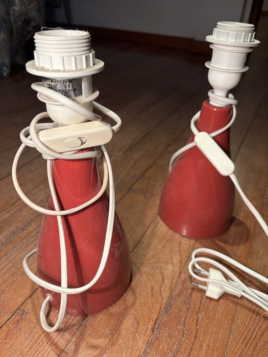 Candeeiros de mesa vermelhos