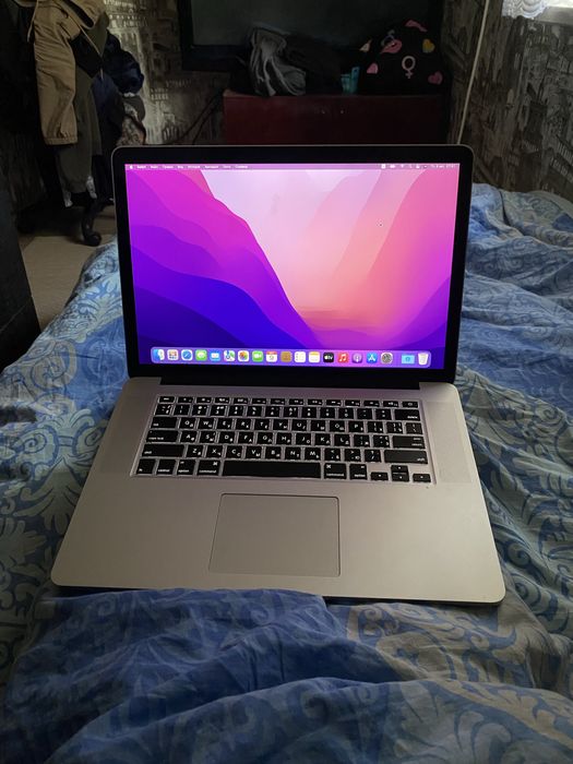 MacBook Pro 15 16/256
