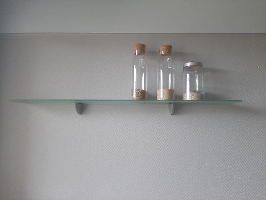 Półki - szkło mleczne dwie sztuki