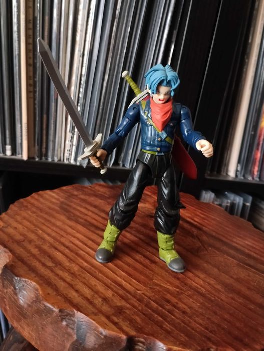 Dragon Ball Super Future Trunks Dragon Stars – Completo