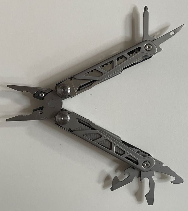 Urberg Stainless Multi Tool (8)