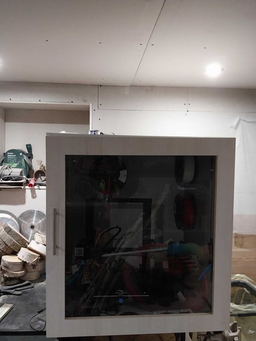 Sprzedam drukarkę 3 d Ender 3v2