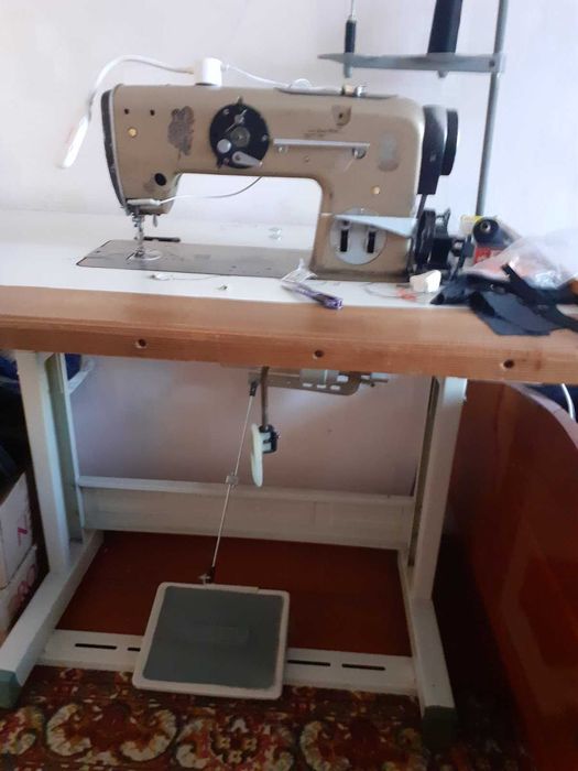 Продам промислові швейні машини та оверлоки Juki