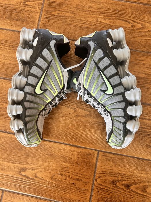 Nike shox TL