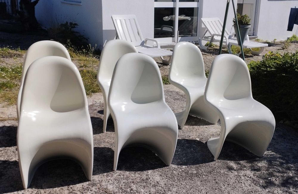Conjunto de cadeiras estilo Verner Panton