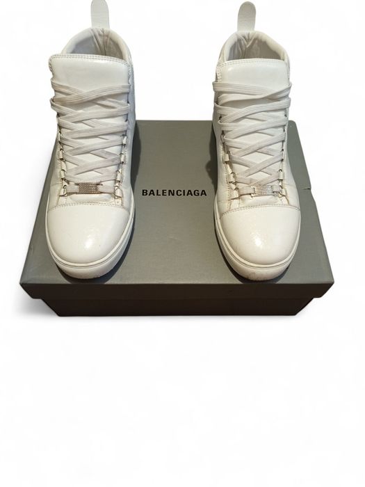 Balenciaga arena