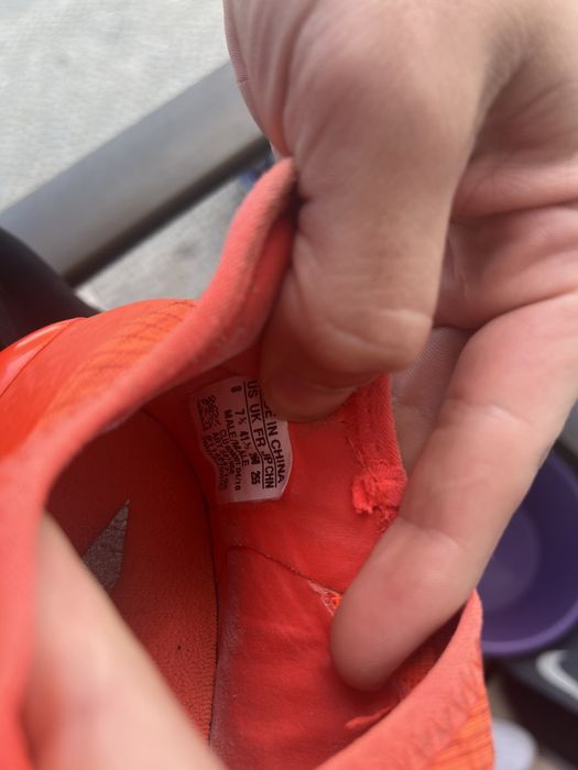 Chuteiras Adidas X16