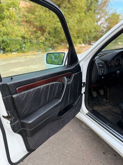 Продам Mercedes-Benz C-Class W202