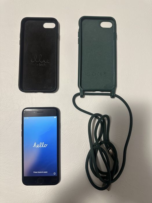 Iphone SE 2020 com capas