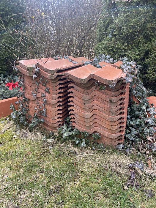 Dachówka cementowa nieużywana