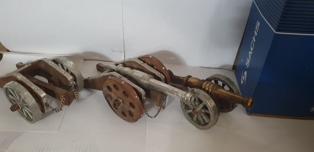 Armatki mosiężne armatki PRL  vintage armata retro