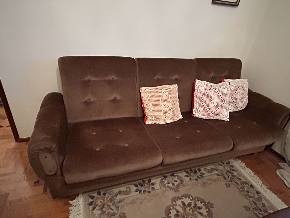 Sofá-cama 3 lugares veludo castanho