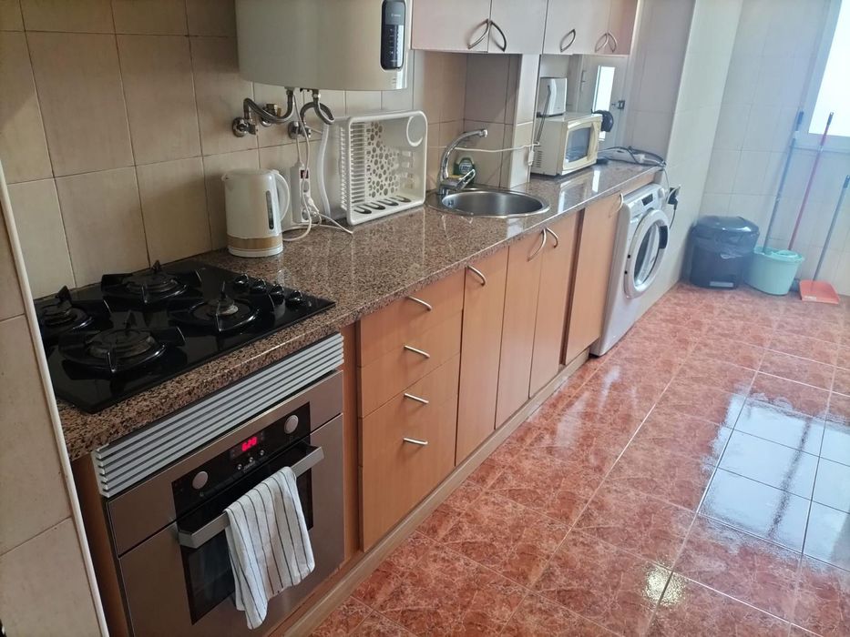 Quarto individual Olivais perto Spacio Shopping sem caução