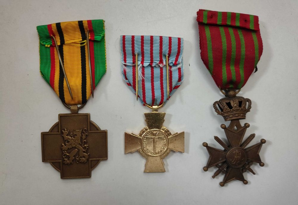 3 medalhas militares estrangeiras