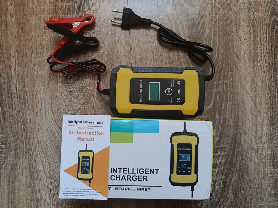 Зарядний пристрій для автомобільного акумулятора 12V 6A