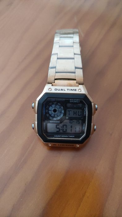 Relógio de pulso Dourado