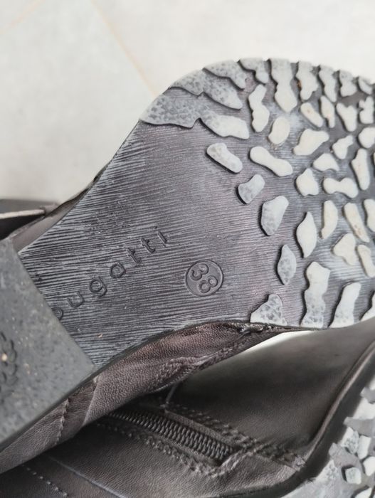 Botki Bugatti z naturalnej skóry 38