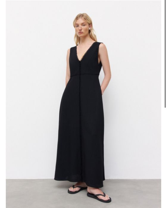 Чорна сукня з бахромою Sydney від HUKH