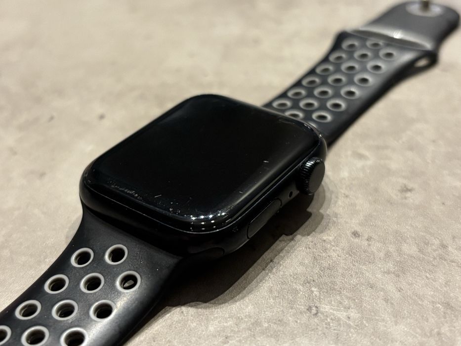 Apple Watch SE 2 44mm GPS Midnight