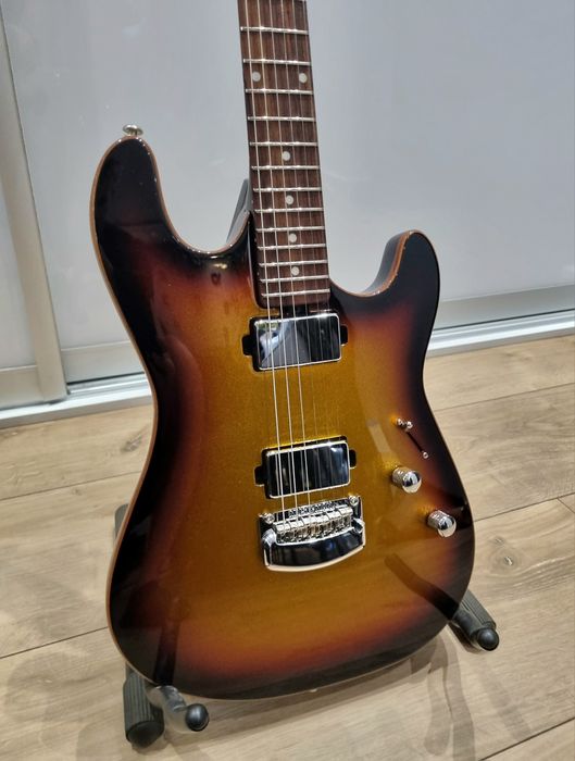 Music Man "Nowy" Sabre HH HT Showtime