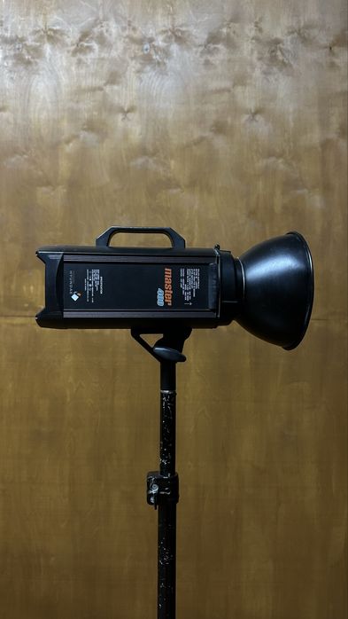 Студійний спалах Hundae Photonics master 400