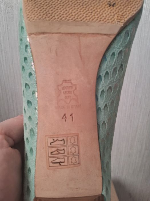 Продам туфлі-човнки
