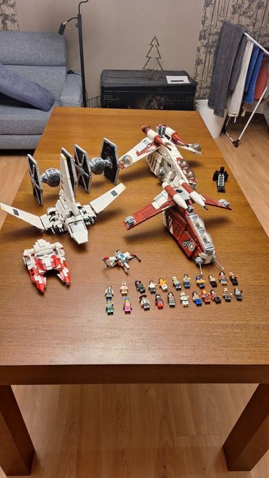 duży zestaw klocków serii Star Wars