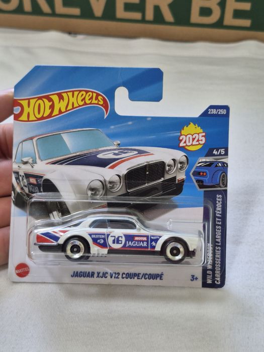 Машинки Hot Wheels