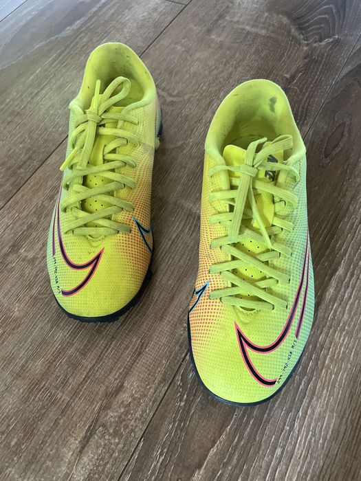 Korki turfy Nike 33,5