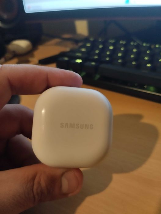 Galaxy Earbuds 2