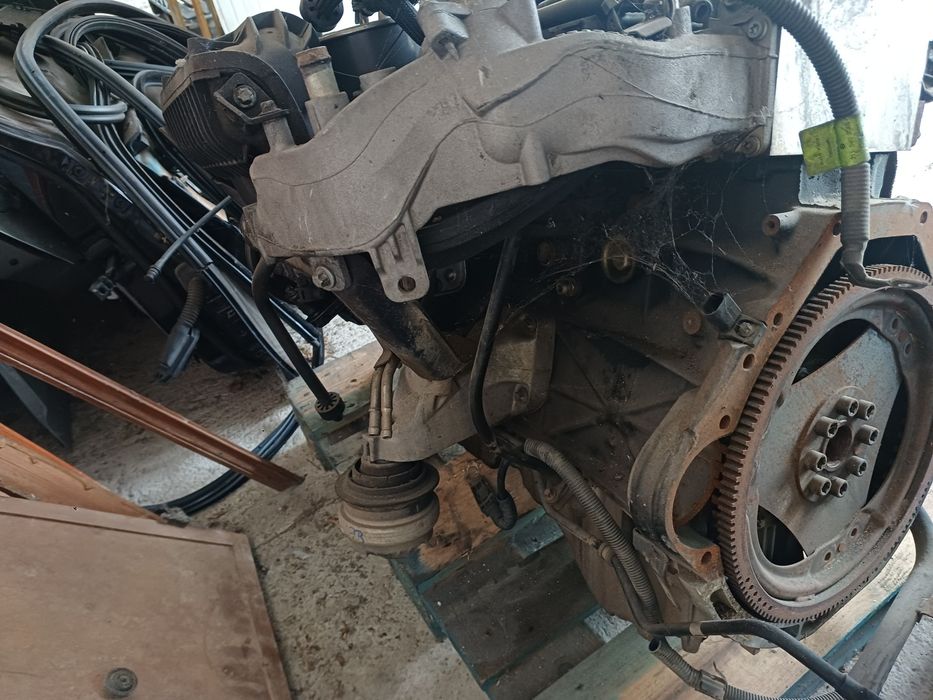 Motor Mercedes E220cdi ano 2003 avariado