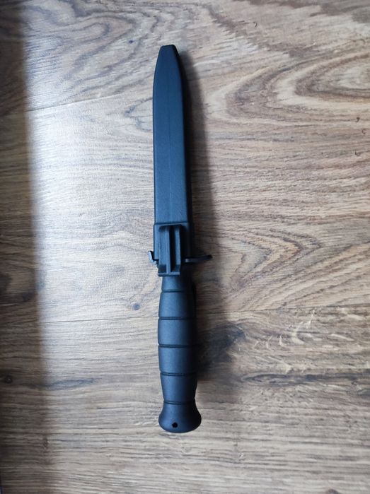 Nóż taktyczny jak Glock