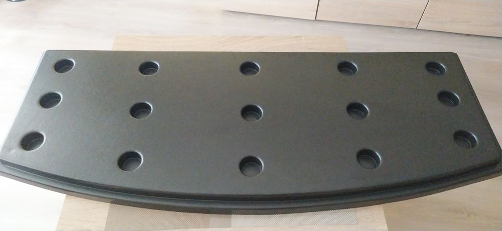 Podstawką pod akwarium 100 cm. Owal