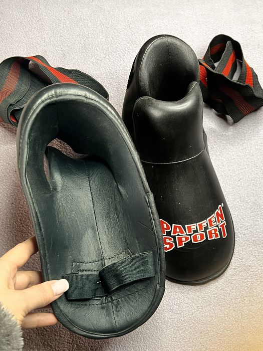 Бокс перчатки фути захист