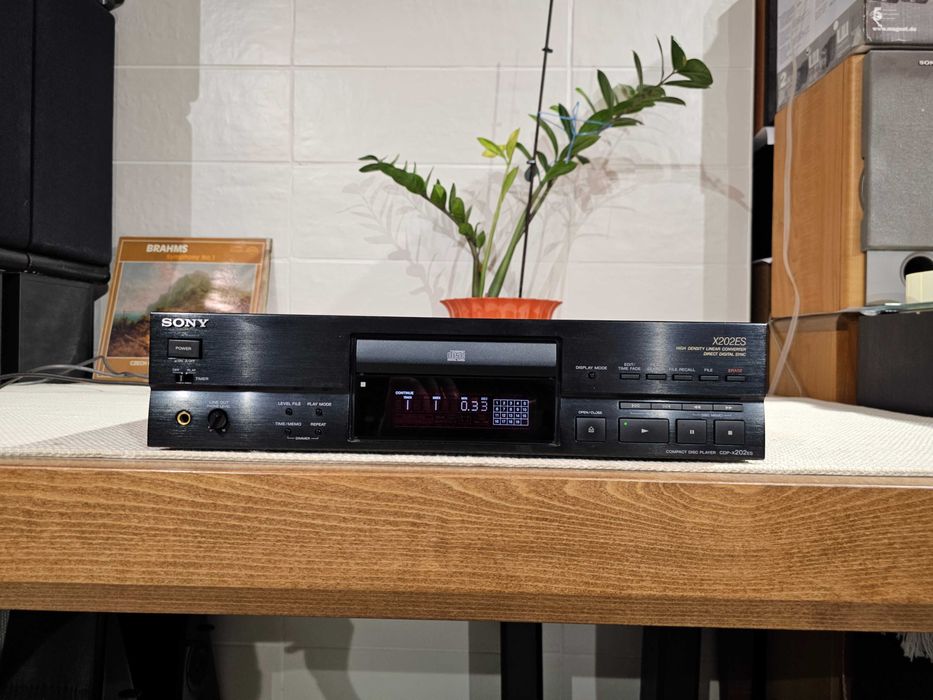 CD-програвач Sony CDP-X202ES