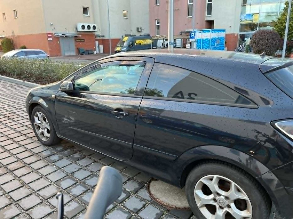 Opel Astra H GTC Coupe/Hatchback